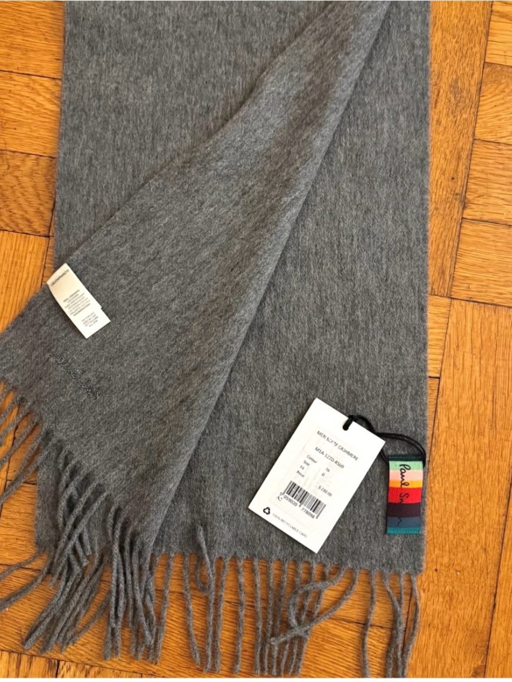 Paul Smith 
100% cashmere scarf